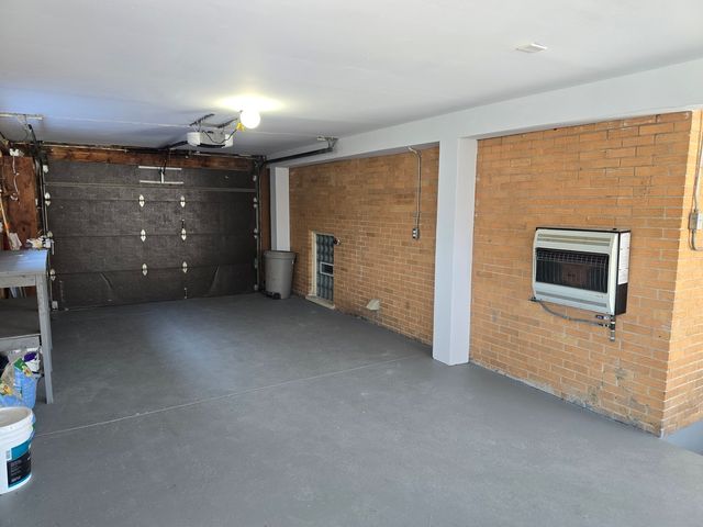 9621 S Kostner Avenue, Oak Lawn, IL 60453