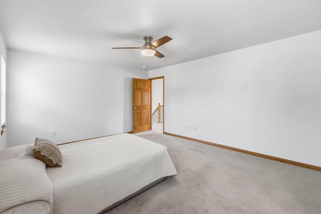 W273N2420 Arlington COURT, Pewaukee, WI 53072