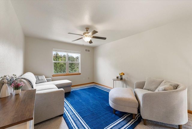 W273N2420 Arlington COURT, Pewaukee, WI 53072