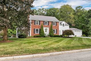 78 Shaw Street, Manchester, NH 03104