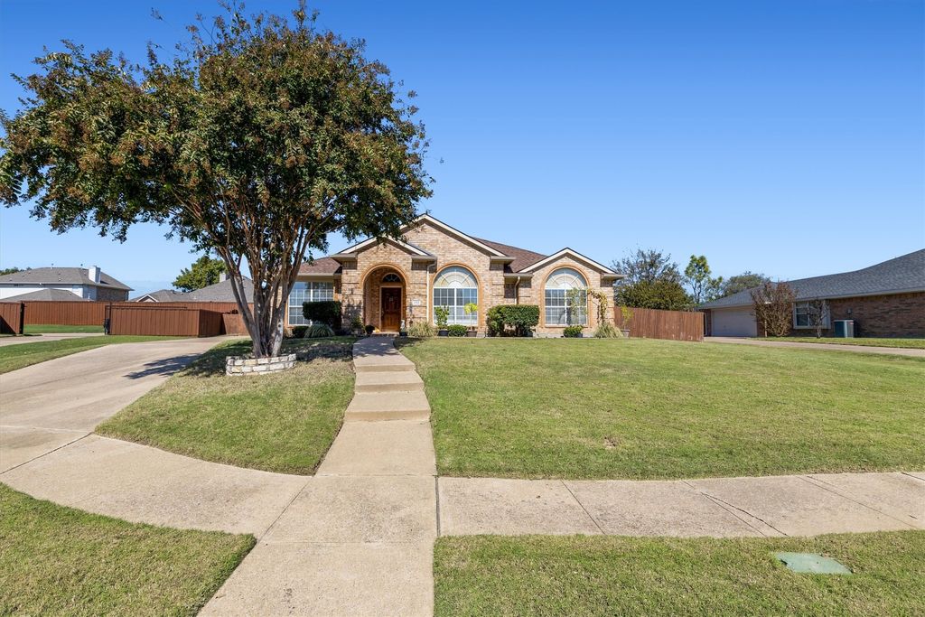 409 Danmire Drive, Murphy, TX 75094