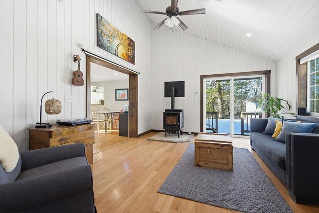 246 Cooper Hill Road, Nottingham, NH 03290