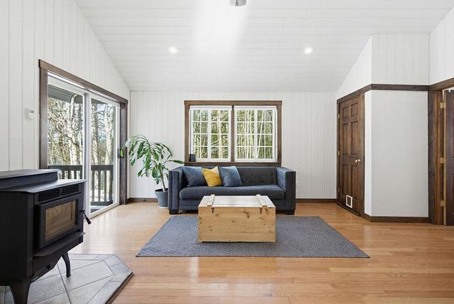 246 Cooper Hill Road, Nottingham, NH 03290