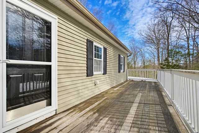 246 Cooper Hill Road, Nottingham, NH 03290
