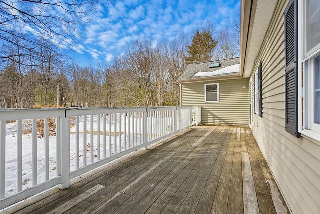 246 Cooper Hill Road, Nottingham, NH 03290