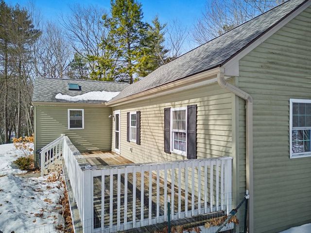 246 Cooper Hill Road, Nottingham, NH 03290