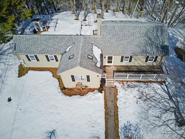 246 Cooper Hill Road, Nottingham, NH 03290