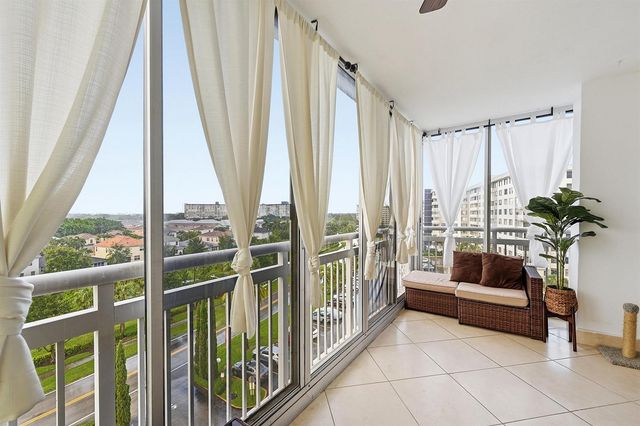 4400 Hillcrest Drive 719c, Hollywood, FL 33021