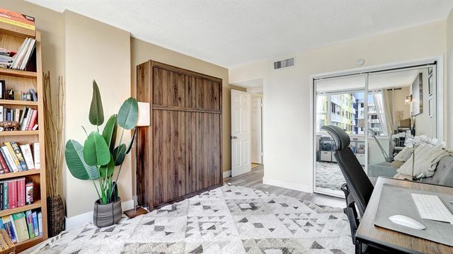 4400 Hillcrest Drive 719c, Hollywood, FL 33021