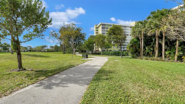 4400 Hillcrest Drive 719c, Hollywood, FL 33021