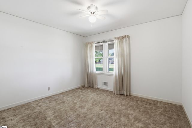 814 Mountain Vew Court, Greer, SC 29651