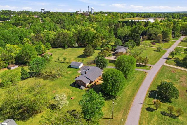 814 Mountain Vew Court, Greer, SC 29651