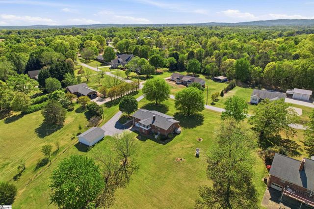 814 Mountain Vew Court, Greer, SC 29651