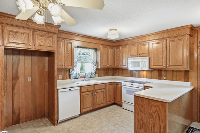 814 Mountain Vew Court, Greer, SC 29651