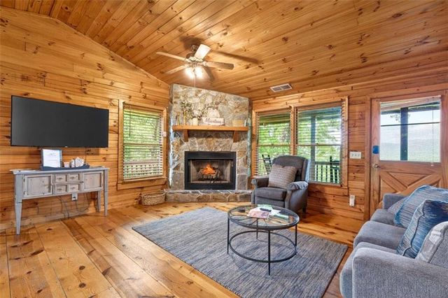 532 Cohutta Mountain Road, Blue Ridge, GA 30513