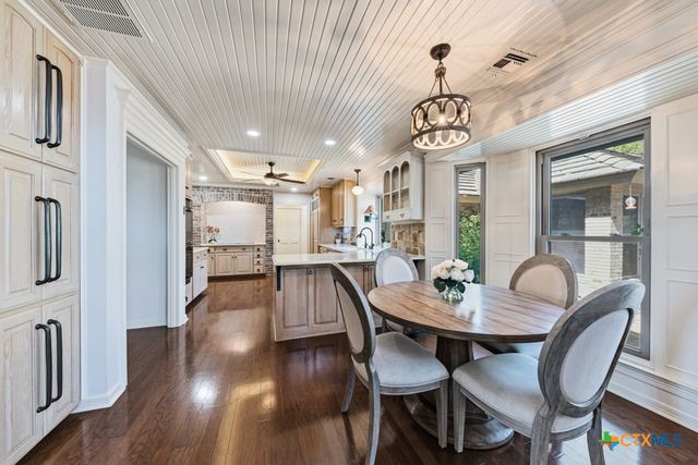 21749 Forest Waters Circle, Garden Ridge, TX 78266