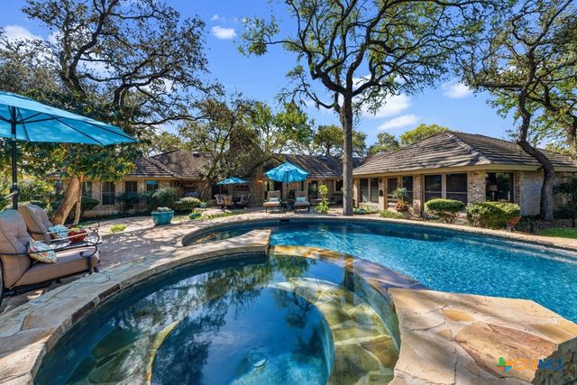 21749 Forest Waters Circle, Garden Ridge, TX 78266