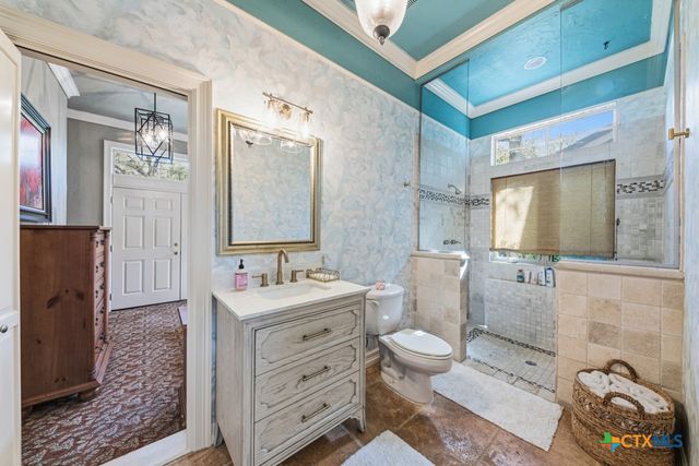 21749 Forest Waters Circle, Garden Ridge, TX 78266