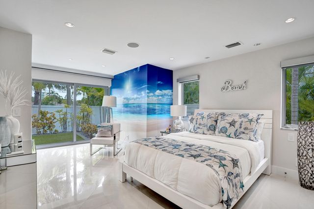 2200 SE 21ST Drive, Fort Lauderdale, FL 33316