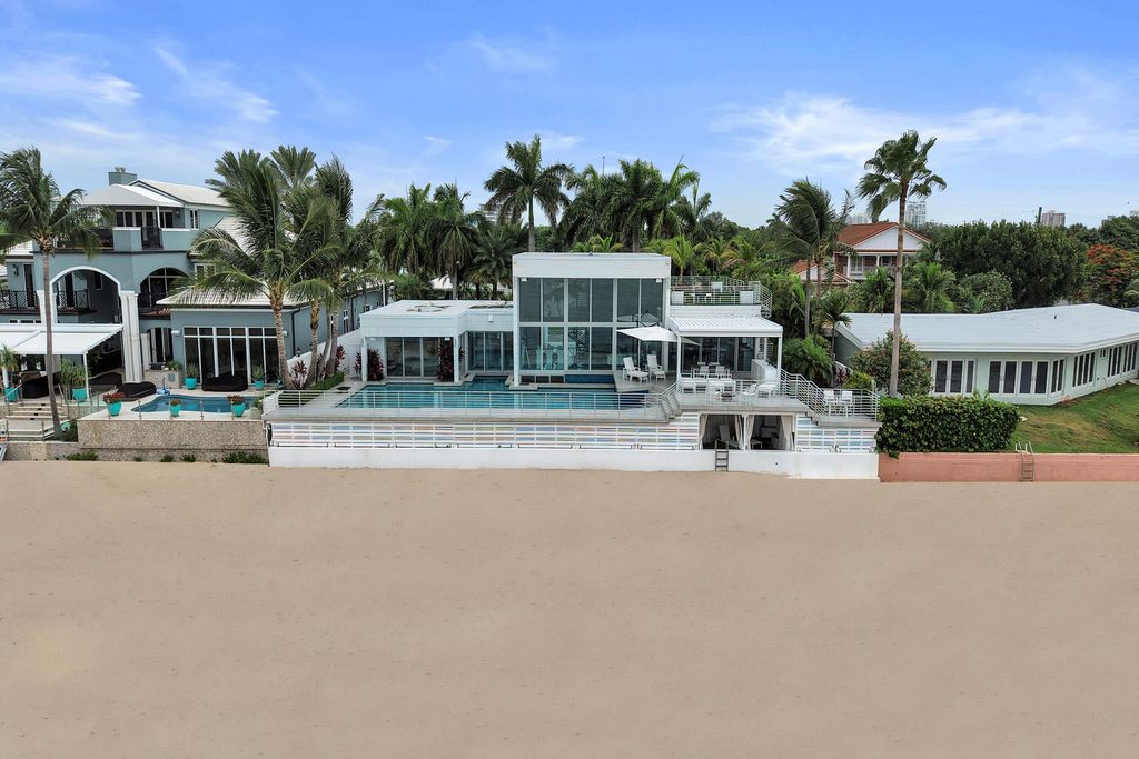 2200 SE 21ST Drive, Fort Lauderdale, FL 33316