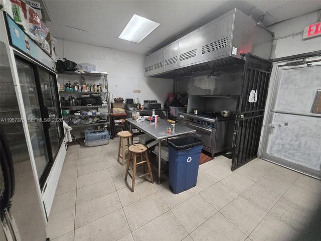 1059 NW 119th St, North Miami, FL 33168