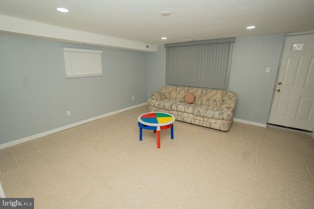 9957 SANDY RD, Philadelphia, PA 19115