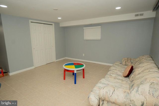 9957 SANDY RD, Philadelphia, PA 19115