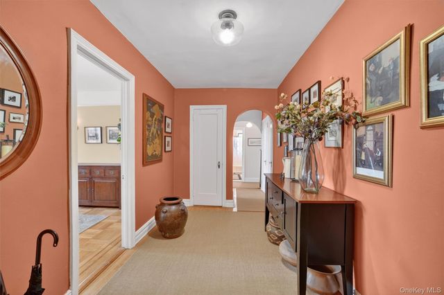 10 Nosband Avenue 6M, White Plains, NY 10605