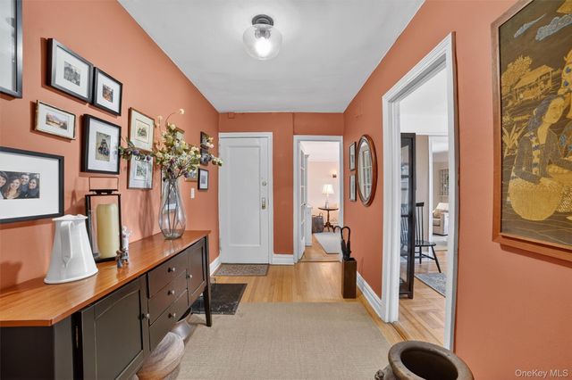 10 Nosband Avenue 6M, White Plains, NY 10605