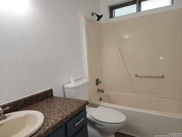 4163 Freestone, San Antonio, TX 78222