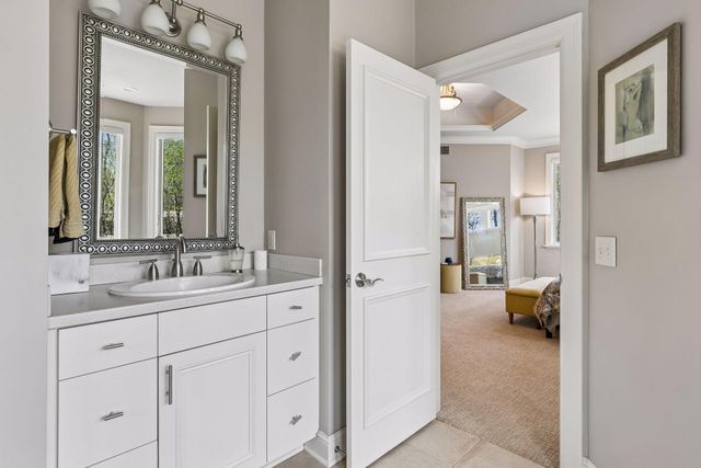 23171 Woodland Ridge Drive, Lakeville, MN 55044