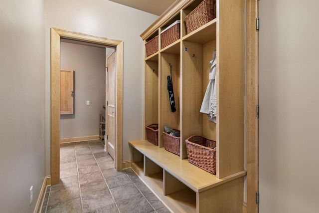 23171 Woodland Ridge Drive, Lakeville, MN 55044