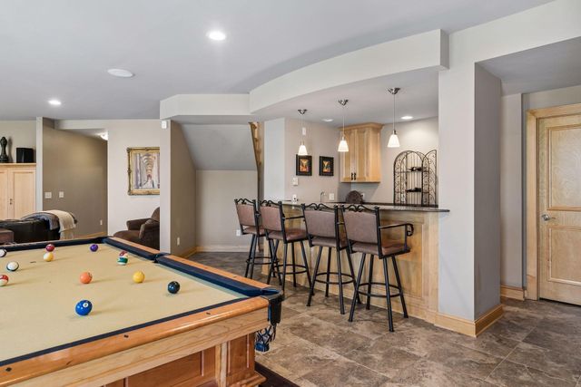 23171 Woodland Ridge Drive, Lakeville, MN 55044