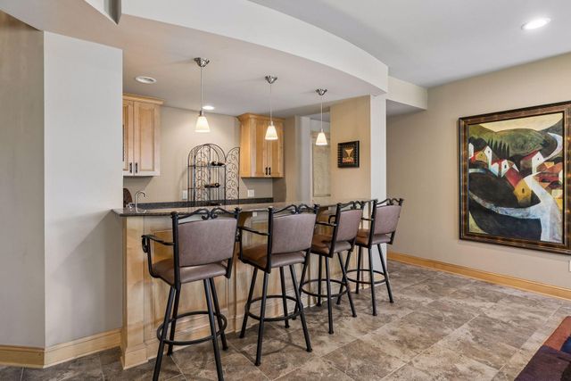 23171 Woodland Ridge Drive, Lakeville, MN 55044