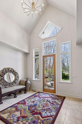 23171 Woodland Ridge Drive, Lakeville, MN 55044