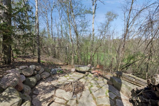 23171 Woodland Ridge Drive, Lakeville, MN 55044