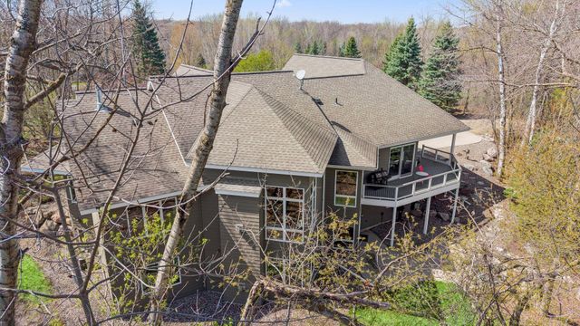 23171 Woodland Ridge Drive, Lakeville, MN 55044