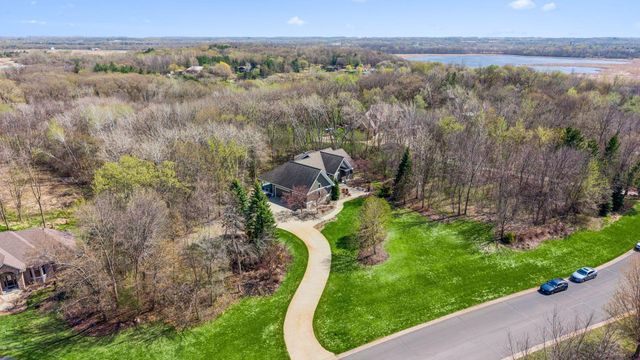 23171 Woodland Ridge Drive, Lakeville, MN 55044
