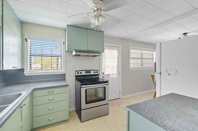 1452 Mccarty Street, Aspermont, TX 79502