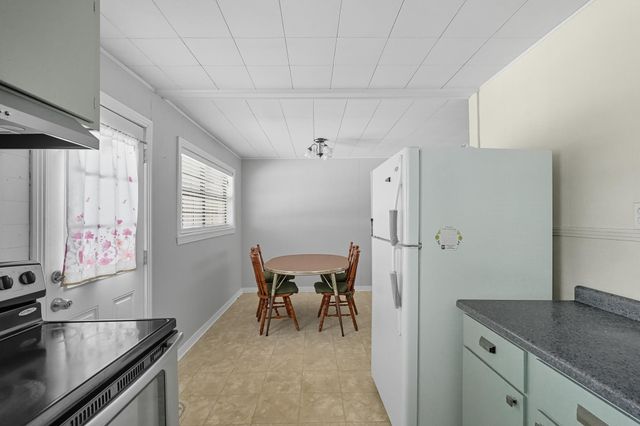 1452 Mccarty Street, Aspermont, TX 79502