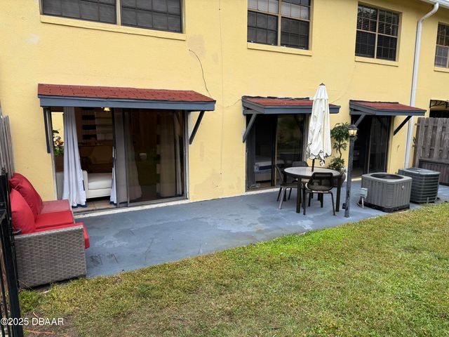 216 Glenview Blvd Apt 103, Daytona Beach, FL 32118