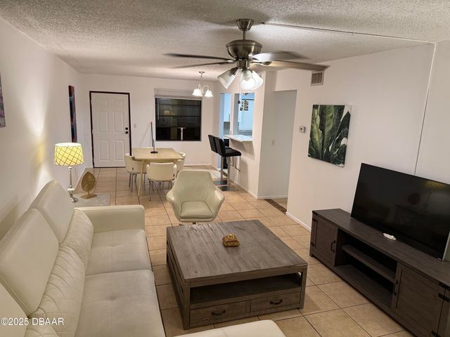 216 Glenview Blvd Apt 103, Daytona Beach, FL 32118