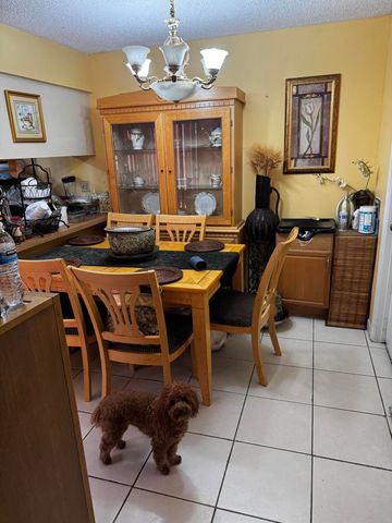 8492 S Coral Circle, North Lauderdale, FL 33068