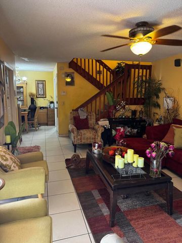 8492 S Coral Circle, North Lauderdale, FL 33068
