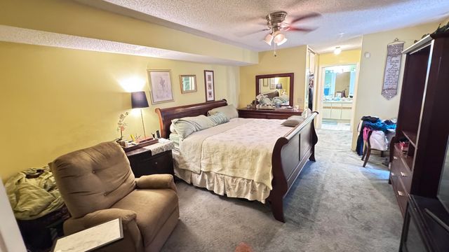 8492 S Coral Circle, North Lauderdale, FL 33068