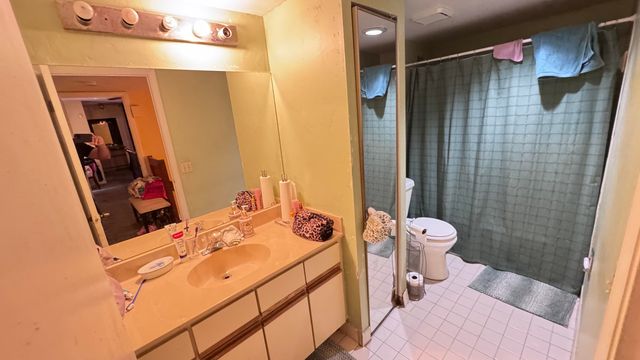 8492 S Coral Circle, North Lauderdale, FL 33068