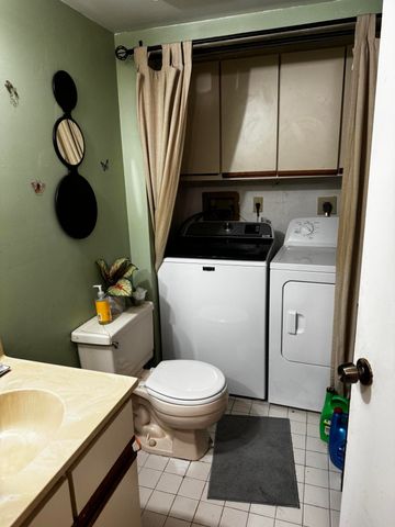 8492 S Coral Circle, North Lauderdale, FL 33068