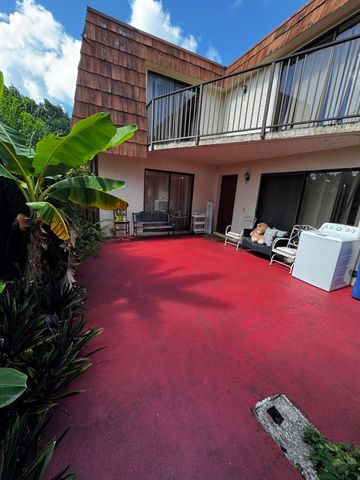 8492 S Coral Circle, North Lauderdale, FL 33068