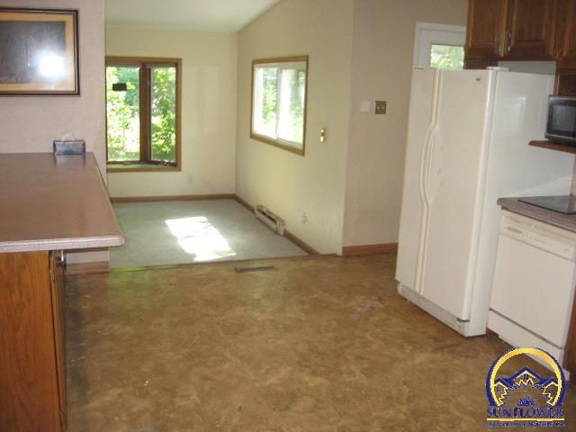 3100 SW Meadow LN, Topeka, KS 66614
