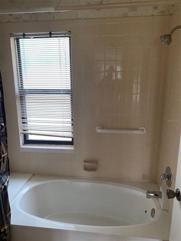 2221 MEADOWLAKE COURT, Sarasota, FL 34235